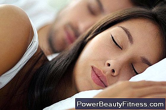 How To Prevent Sleep Wrinkles