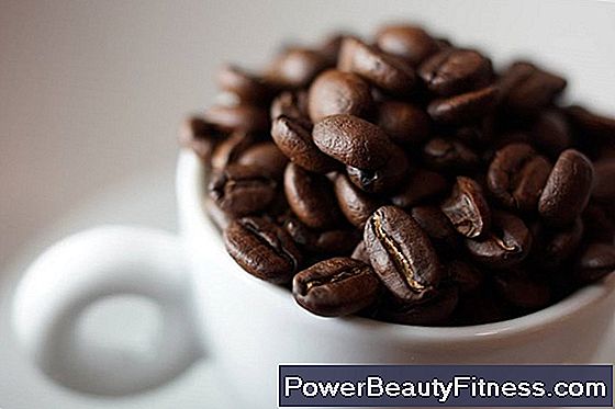 Poate Prea Multă Cofeină Să Vă Dau O Durere De Cap?